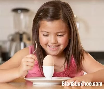Một số điều cần chú ý khi cho trẻ ăn trứng mỗi ngày