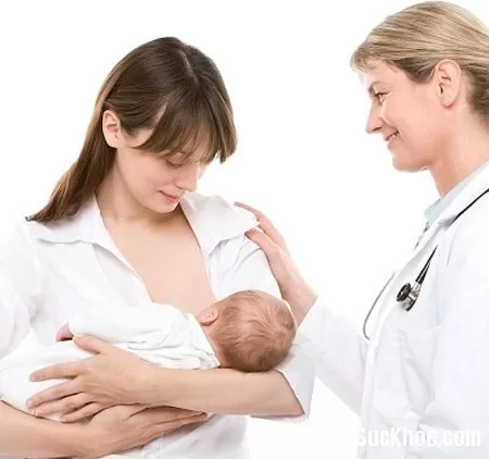 Những lời khuyên khi mẹ lần đầu cho con bú