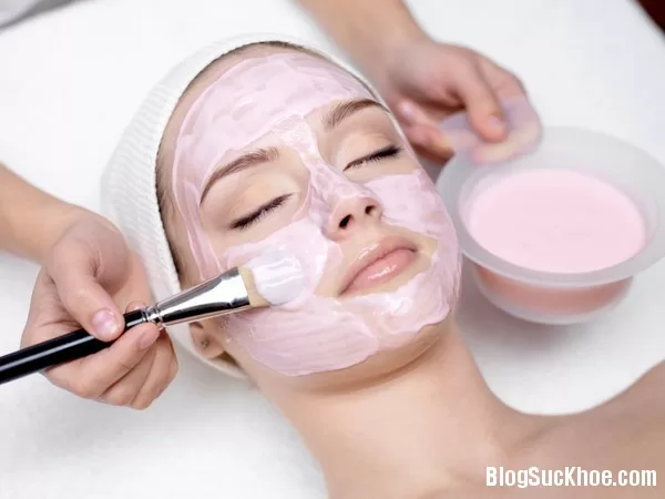 Công dụng làm đẹp cho da từ rượu vang đỏ