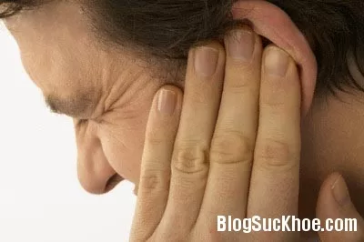 Thủng màng nhĩ: nguyên nhân, cách chữa và chăm sóc tai khi chờ liền