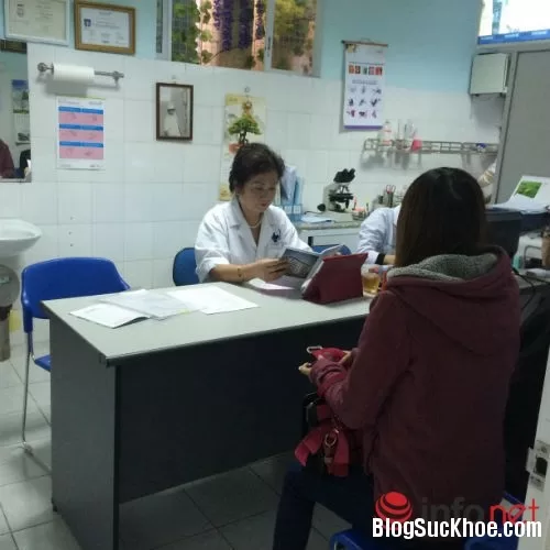Cần khám cả phụ khoa khi mang bầu