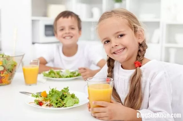 Thời khóa biểu bổ sung dinh dưỡng cho trẻ khi ở trường