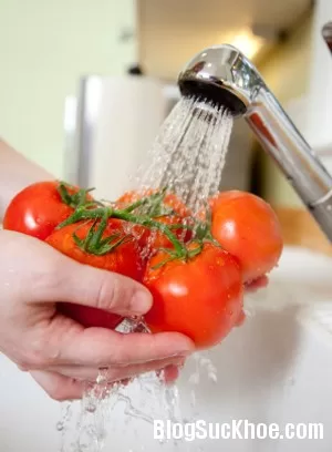 Làm sạch rau củ tốt nhất với giấm