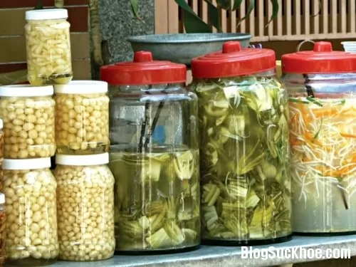 Cách chọn và ăn dưa cà muối an toàn