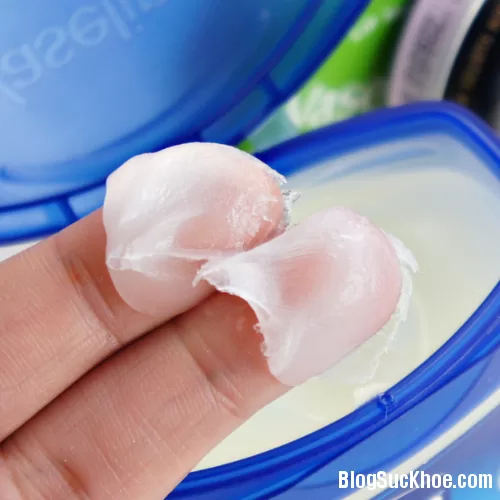 Những công dụng siêu hay từ Vaseline