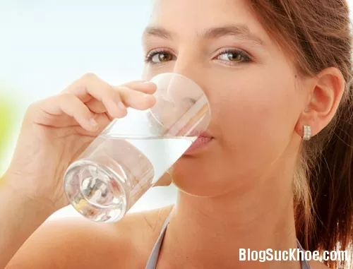Thời điểm bổ sung nước đúng cách cho da