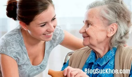 Cách phòng ngừa bệnh trĩ ở người già