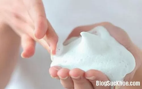 Cách sử dụng dung dịch vệ sinh đúng cách