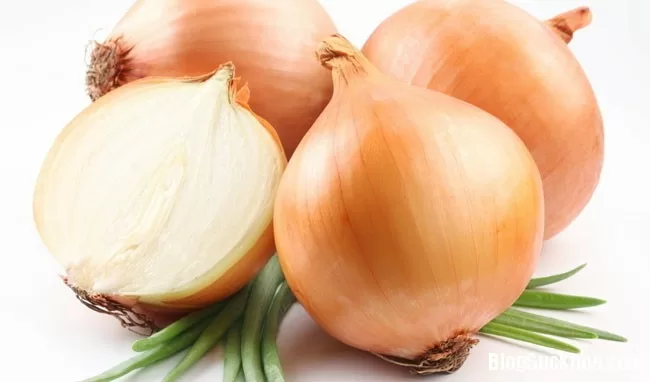 6 mẹo vặt hữu dụng từ hành tây