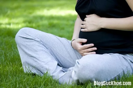 10 mẹo tránh đầy bụng cho bà bầu