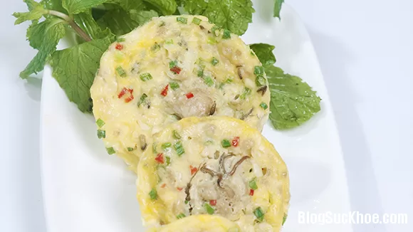 Trứng đà điểu chữa huyết hư tóc khô, rụng, bạc sớm