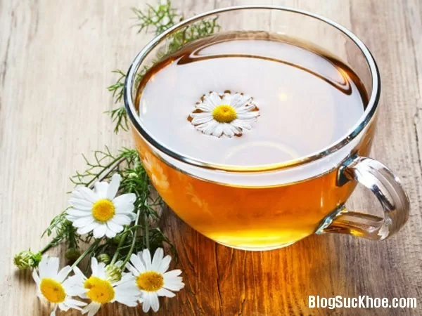Tiêu độc, nhuận gan với trà hoa cúc