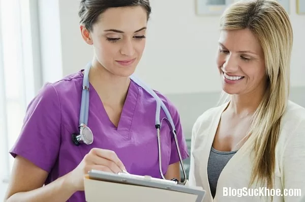 8 dấu hiệu phụ khoa chị em thường ngại nói với bác sĩ