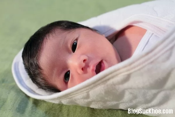 Những dấu hiệu bất thường ở trẻ sơ sinh mẹ cần đặc biệt lưu ý