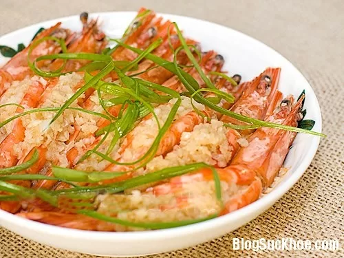 Những người không nên ăn tôm dù thèm tới mấy