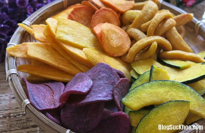 Những người cấm ăn trái cây sấy khô
