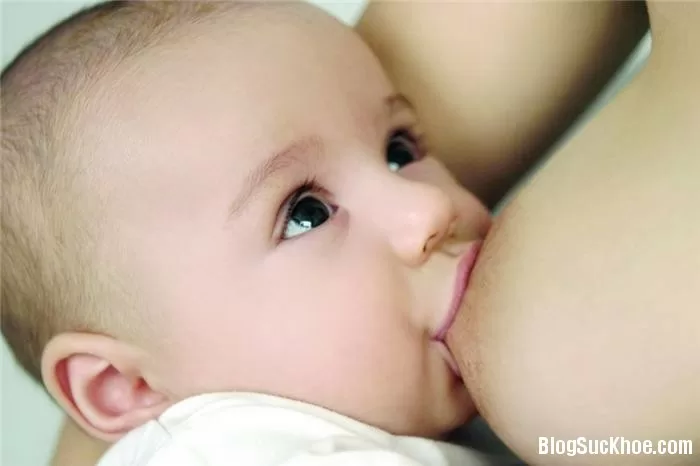 Sữa mẹ và khả năng tăng cường hệ miễn dịch ở trẻ