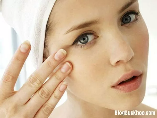 4 cách xóa ngay vết chân chim ở đuôi mắt