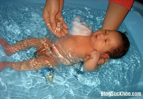 Những điểm lưu ý khi chăm sóc trẻ vào mùa lạnh