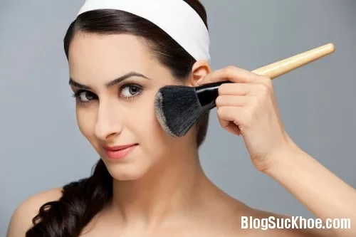Những món mỹ phẩm bạn gái không thể không có