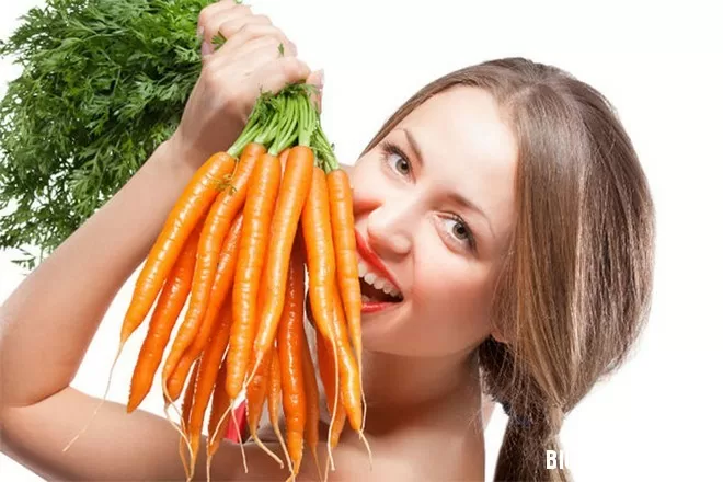 Trị tàn nhang, mờ sẹo với cà rốt