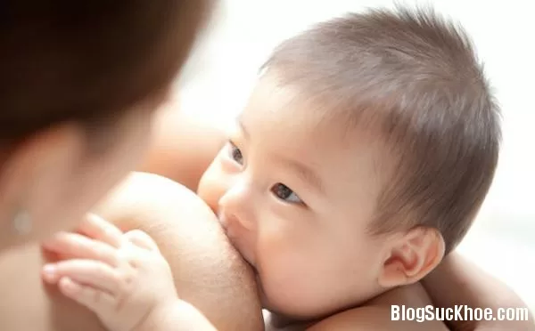 Để luôn đủ sữa cho con bú