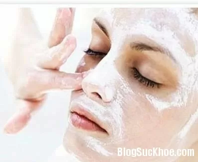 Chỉ 15 phút rửa mặt mỗi ngày đánh bay nỗi lo về mụn