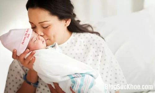 Điều cần làm ngay sau khi sinh