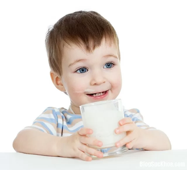 Những điều phải biết khi uống sữa để không biến thành chất độc