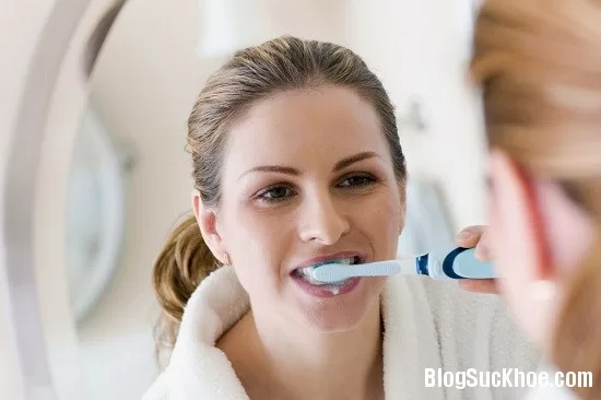 Thói quen đánh răng gây hại cho cơ thể bạn