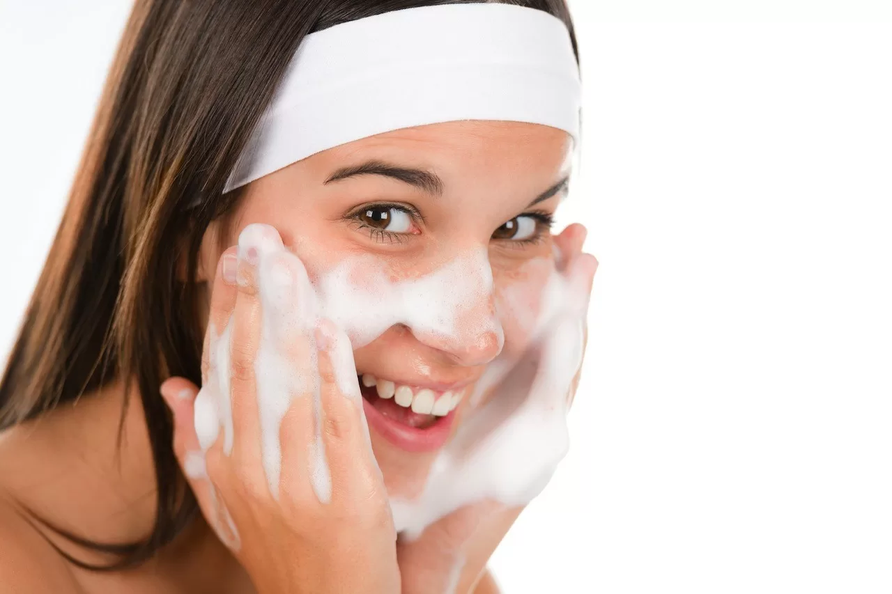 Chăm sóc da đúng cách buổi tối để không bị nám