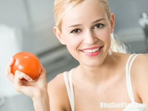 Da đẹp mịn màng như da em bé nhờ cà chua