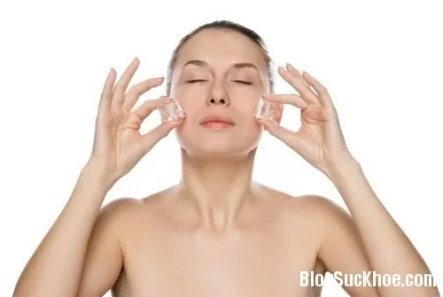 Bí quyết giúp bạn se lỗ chân lông không cần dùng nước hoa hồng