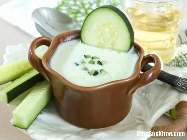 Da trắng mịn màng trong ngày hè không lo bắt nắng
