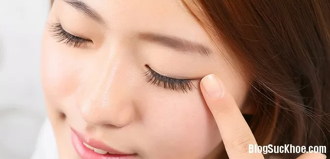Cách làm lông mi mọc dài cong vút tự nhiên