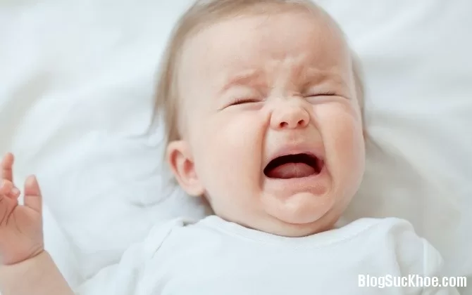 Biểu hiện cảnh báo bé sẽ bị ốm
