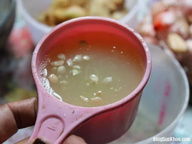 Loại nước khiến mỡ thừa vùng bụng biến mất