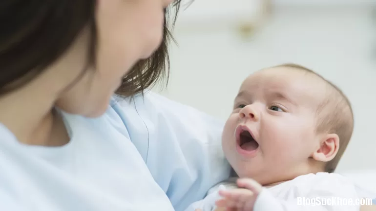 Bí quyết giúp mẹ vừa sinh con giảm đau hiệu quả