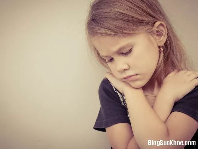 Dấu hiệu nhận biết khi trẻ bị tự kỷ