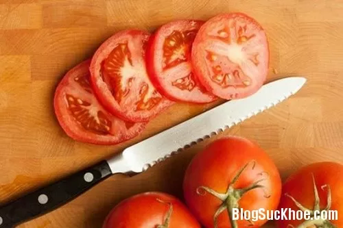 Những cấm kỵ bắt buộc khi ăn cà chua