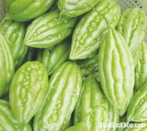 Chữa hôi nách không khó với mướp đắng