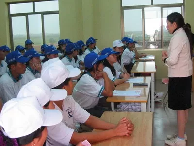 Văn hóa nghề nghiệp thấp, tạo khoảng cách chất lượng nhân lực