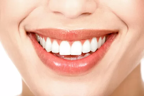 Bói tướng miệng phụ nữ cả đời bần hàn, nghèo khổ