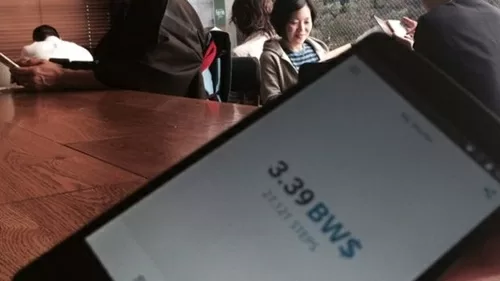 Trả tiền ảo Bitwalking cho người đi bộ