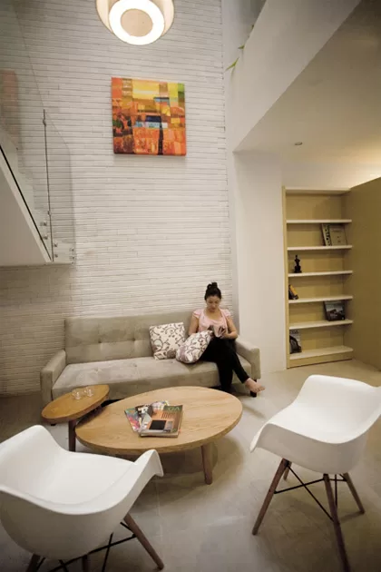 Những mẫu thiết kế khoảng giếng trời đẹp và tiện ích trong nhà ống