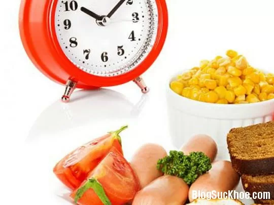 Tác hại khôn lường từ việc ăn tối muộn