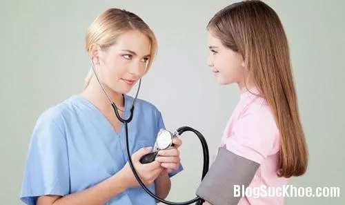 Biểu hiện báo động tăng huyết áp ở trẻ