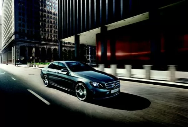 Mercedes-Benz E-Class thế hệ mới đã định ngày ra mắt