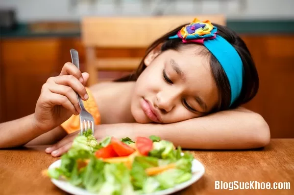 Mẹo giúp mẹ khắc phục chứng biến ăn của trẻ