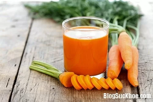 Lý do bạn nên uống nước ép cà rốt thường xuyên
